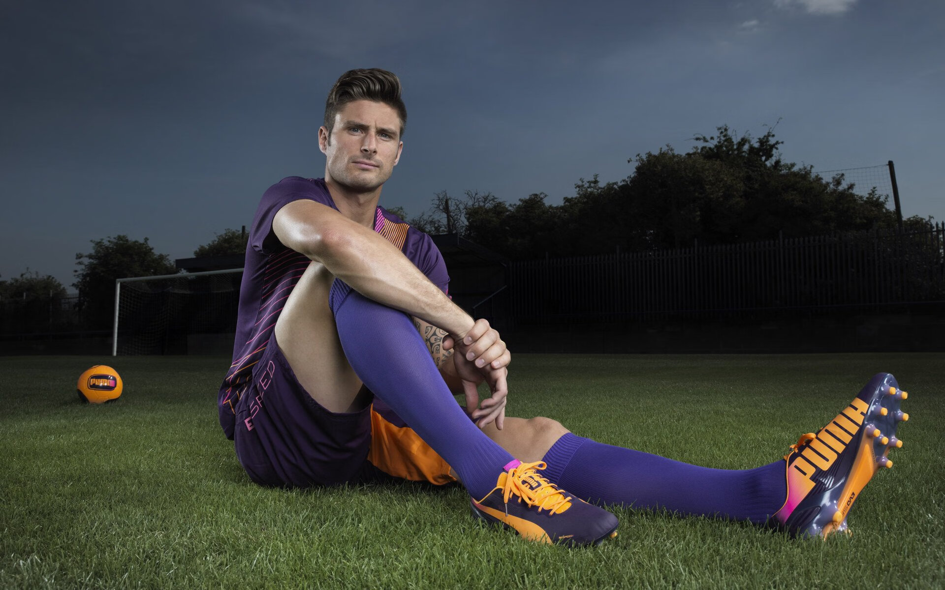 青少足球“技能+素养”全面提升，行业发展持续提速，青少年足球基础训练